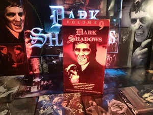 DARK SHADOWS-V.9 VHS TV SERIES DRAMA HORROR SUSPENSE CREATURES MONSTERS - Picture 1 of 6