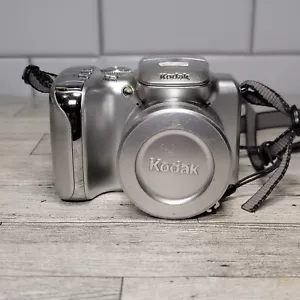 Kodak EasyShare Z612 6.1MP Digital Camera - Silver No Charger - Picture 1 of 14
