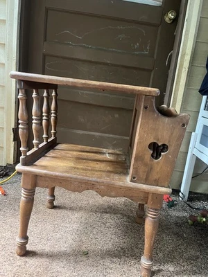 Mesa auxiliar vintage de madera de arce de mediados de siglo con estante y estante para revistas - ¡Rara!! Foto 1 de 4