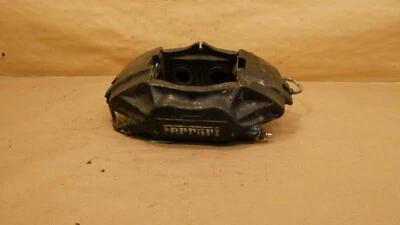 Pinça dianteira direita Ferrari F355 PN 169825 - Imagem 1 de 4