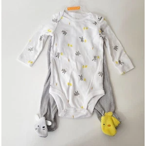 Conjunto de una pieza y pantalones Just One You Baby gris con conejitos y pollitos nuevo - Imagen 1 de 4