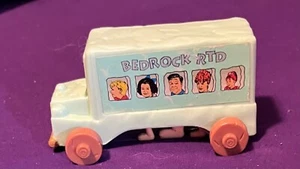 Flntstone Bedrock Bus 1/64 toy car,plastic,used good condition - Picture 1 of 6