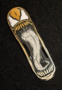 Marvel X Bear Walker VENOM tabla de skate edición limitada. * SOLO 1000 Hecho* EN MANO - Imagen 1 de 8