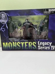 2015 Universal Monsters Legacy Serie IV - Dr. Jekyl / Mr. Hyde, Maulwurf, Glöckner MIB - Bild 1 von 3