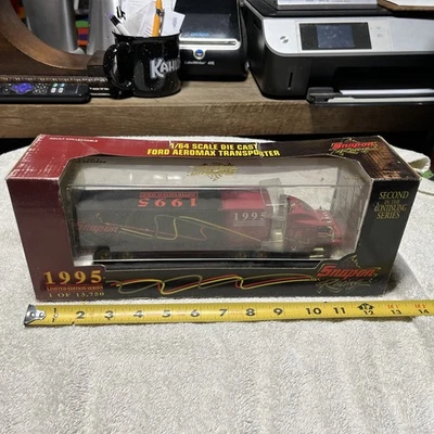Racing Champions 1995 Snap-on Aeromax transporter die cast semi truck - Image 1 of 4