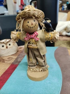 6" Scarecrow Crow Figurine Folk Art Autumn Halloween Decor Thanksgiving 6 1/2" - Bild 1 von 6