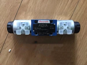 NEW REXROTH R900561288 4WE6J62 / EG24N9K4 Solenoid Valve - Picture 1 of 1
