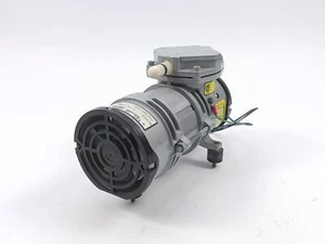 Compressore aria/pompa vuoto GAST M0A-V111-CD GAST - Foto 1 di 7