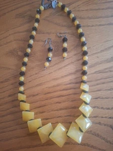 Diamond & Round Shaped Glass Bead Necklace Earrings Yellow Black-Made w/Love Tag - Picture 1 of 11