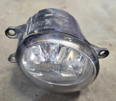 RH Passenger Side Fog Light Bumper Mounted 2012-2014 TOYOTA PRIUS 10-13 4Runner - Image 1 of 4