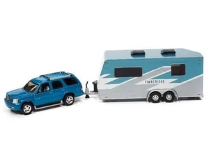 Johnny Lightning JLSP201A 2005 Cadillac Escalade with Camper Trailer 1:64 - Picture 1 of 1