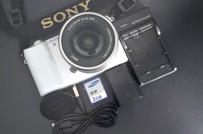 Sony Alpha A5100 24.3MP Digital Camera White 16-50mm Lens 3479 Shots #F97 - Image 1 of 4