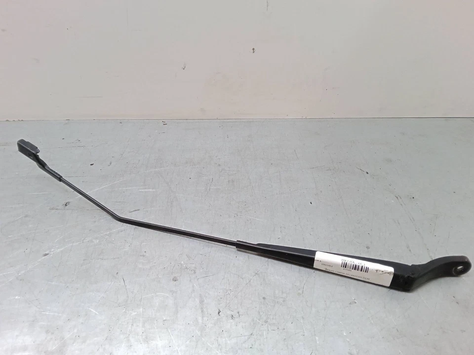 BRACCIO TERGICRISTALLO ANTERIORE DESTRO / 87086 PER PEUGEOT 208 I CA_, CC_ 1.2 - Immagine 1 di 1