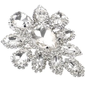 Spilla con strass Abito da sposa da donna Spilla con strass Fiore Spilla in - Foto 1 di 12