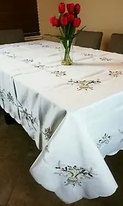 72x126" Embroidery Cutwork Christmas Embroidered Tablecloth Napkins Elegantlinen - Picture 1 of 6