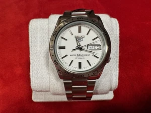 Seiko 5 Automatic Herrenuhr - weißes Zifferblatt, Edelstahl " - Bild 1 von 9