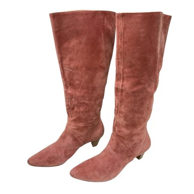 Bota SILENT D Tinglete Gatito Tacón Slouch Talla 8-8.5 Rosa Malva Gamuza Punta Foto 1 de 4