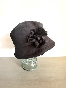 Toucan Collection Black Linen Cloche Hat Flower Trim Bucket Gatsby Cottagecore - Picture 1 of 8