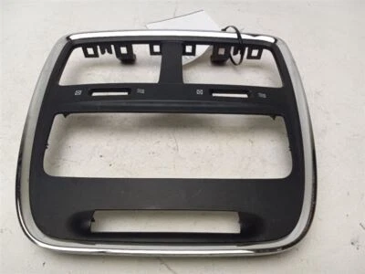 Dodge Grand Caravan 2011 bisel de tablero Foto 1 de 4