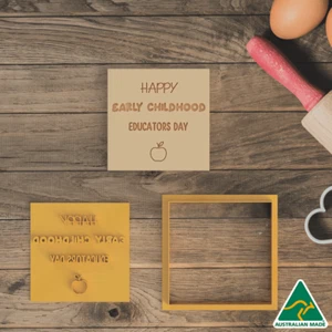 Estampilla cortadora de galletas y embossadora de día de educadores de la primera infancia feliz - Imagen 1 de 4