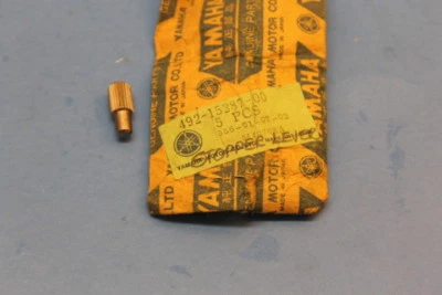 NOS YAMAHA DT80 GT80 MX80 YZ80 LEVER CHANGE STOPPER PART# 492-15387-00-00 - Image 1 of 4