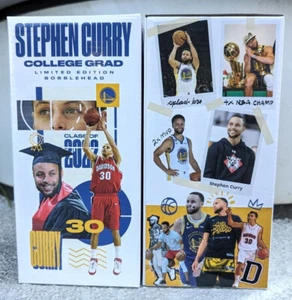 Stephen Curry 2023 College Grad 2023 Bobblehead SGA Warriors Davidson - Bild 1 von 4