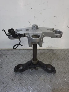 1997-2007 Yamaha YZF600 OEM TRIPLE TREE ASSEMBLY UPPER CLAMP LOWER TREE  - Picture 1 of 17