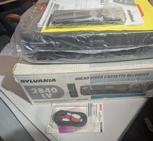 Sylvania 2840LV 4 Head Video Cassette Recorder New Tested With Remote & Manual - Picture 1 of 24