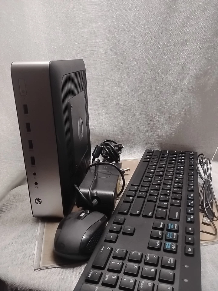 HP T730 R Series RX427BB 2.7GHz 32GB 8GB Tower Thin Client P5V91UTABA - Image 1 of 4