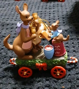 2002 Disney Bradford Edition Ornament Poohs Honeypot Express Train Car Kanga Roo - Bild 1 von 13