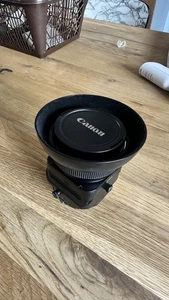 Canon TSE 24mm f3.5 L Tilt Shift Wide Angle Lens for Creative Control - Picture 1 of 8