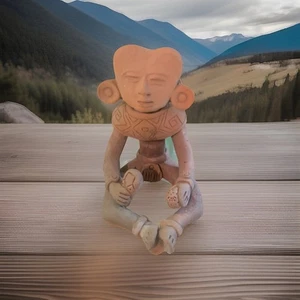 VTG Clay Sculpture Figurine in Headdress  Aztec/ Inca /Mayan Mexico Terracotta - Picture 1 of 5