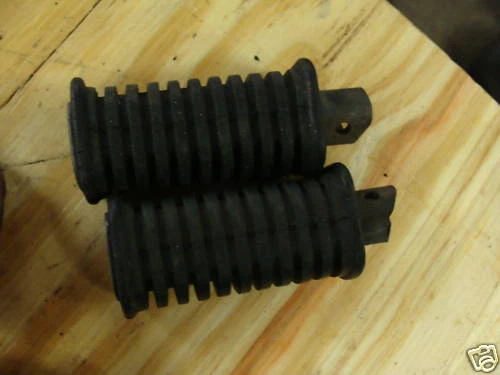 estriberas traseras Suzuki GS850G GS 850 G S20 1980 Foto 1 de 1