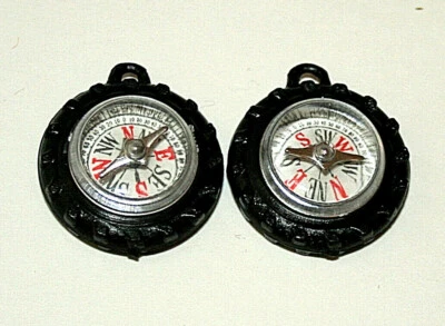 2 Small Novelty Plastic Pocket Tire Shaped Compass 1990s NOS NEW Gum Prize  - Image 1 of 2