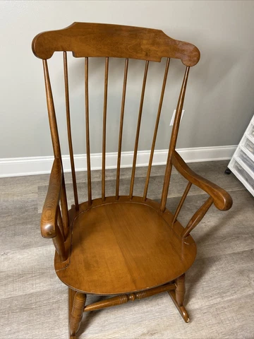 Beautiful Hitchcock style Lock 1776 Furniture wooden rocker Cover