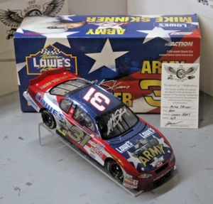 2000 Mike Skinner Lowe's Army 1/24 Action NASCAR Druckguss handsigniert - Bild 1 von 2
