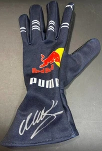 MARK WEBBER SIGNED GLOVE - Picture 1 of 2
