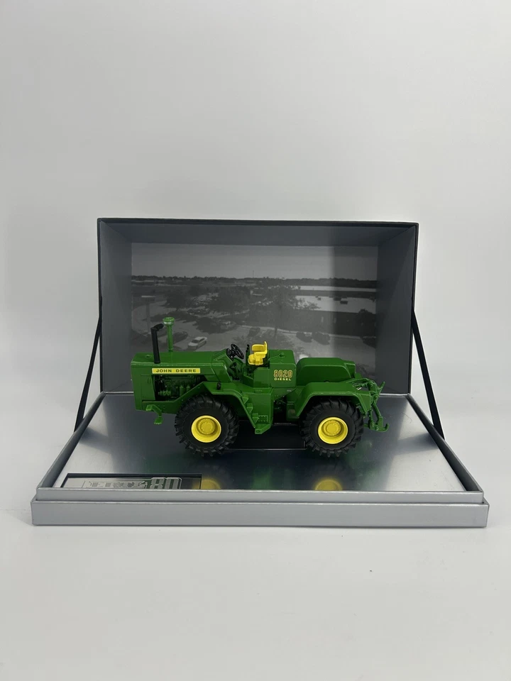 NEW John Deere ERTL 1/32 8020 80th Anniversary Prestige Die Cast - LP86731 - Image 1 of 4