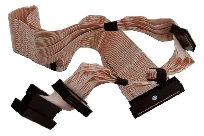 Amphenol Ultra320 68-Pin SCSI Cable with LVD/SE Terminator - Image 1 of 2