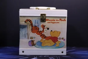 Winnie Puuh und Tigger, zu Schallplatte und Spielzeug-Tragetasche - 70er Jahre Disney - Bild 1 von 9