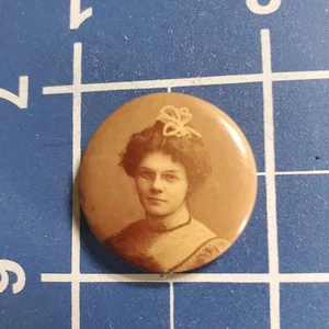 Victorian Unkown Well Dressed Young Lady pinback   - Picture 1 of 2