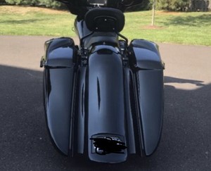 stretched bolsas and fender for road king