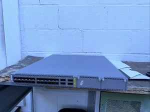 Juniper EX4600-40F-AFI 24 SFP+/SFP Ports 4 QSFP+ Ports No Power Supply - Zdjęcie 1 z 3