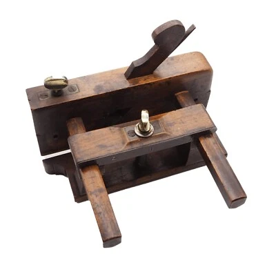 Superb Early 19th Century Beech Bridal Fillister Plane - Image 1 of 4