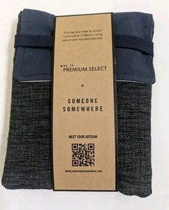 Delta Airlines AMENITY KIT Navy Pouch Premium Select Someone Somewhere New - Picture 1 of 3