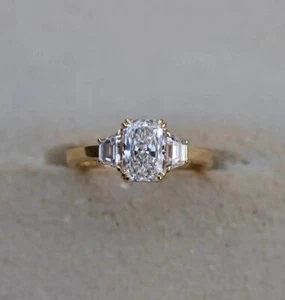 3.30Ct Radiant E-VS1 Lab Grown Diamond 3 Stone Engagement Ring 14K Yellow Gold - Picture 1 of 7