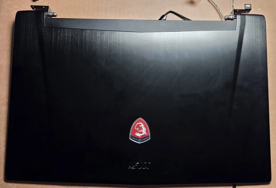 Original Displaydeckel MSI GT72 2QE/GT72 6QE/GT72S 6QE Dominator, Wlan Antenne.. - Bild 1 von 4