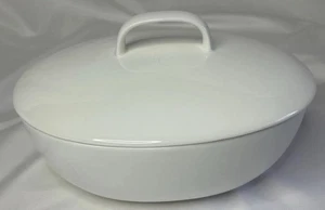 Crate & Barrel Bennett Oval Covered Vegetable Bowl Martin Hunt White 9” x 8” - Picture 1 of 12