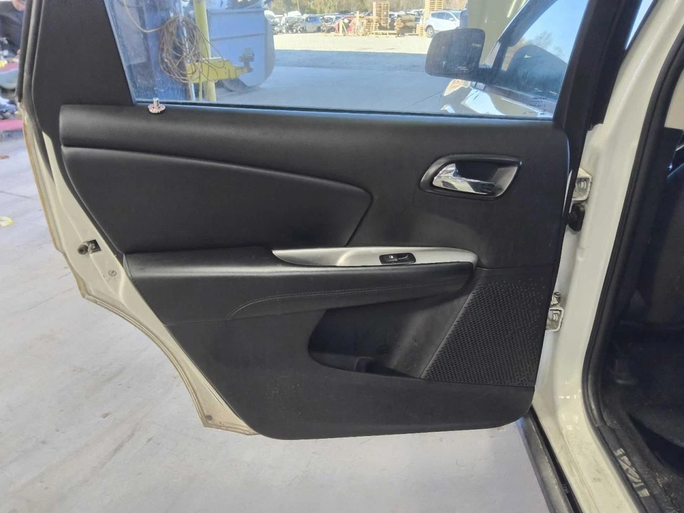 JOURNEY   2017 Door Trim Panel Rear 685221 Foto 1 de 1