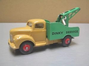Dinky Toys 430 Commer Breakdown Lorry Tow Truck scarce version with windows - Picture 1 of 8
